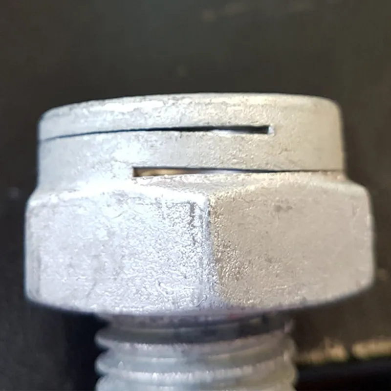GALVANISATION À CHAUD PAR IMMERSION